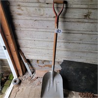 Aluminum Scoop Shovel- Cracked