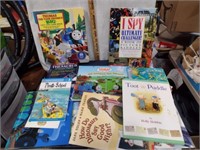 Lrg Lot of Kid's Books & Books on Animals