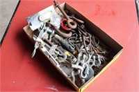 tray lot misc - clevis, turnbuckles