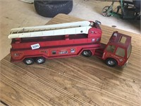 Remco ladder fire truck
