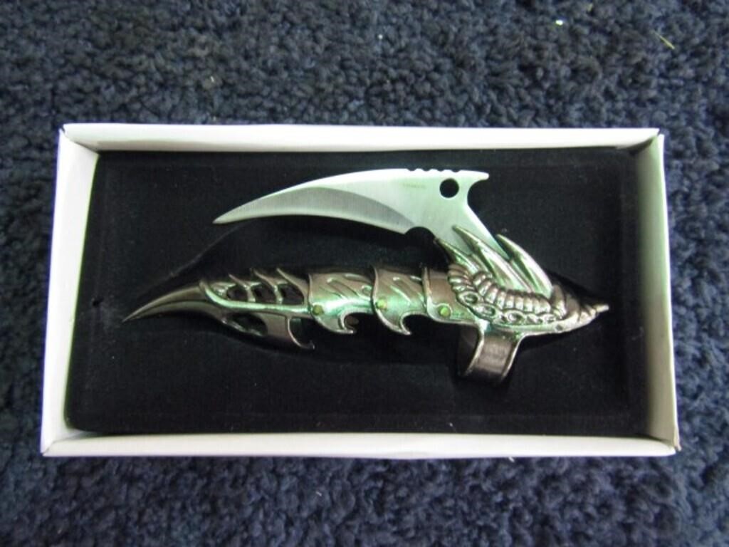 CLAW KNIFE