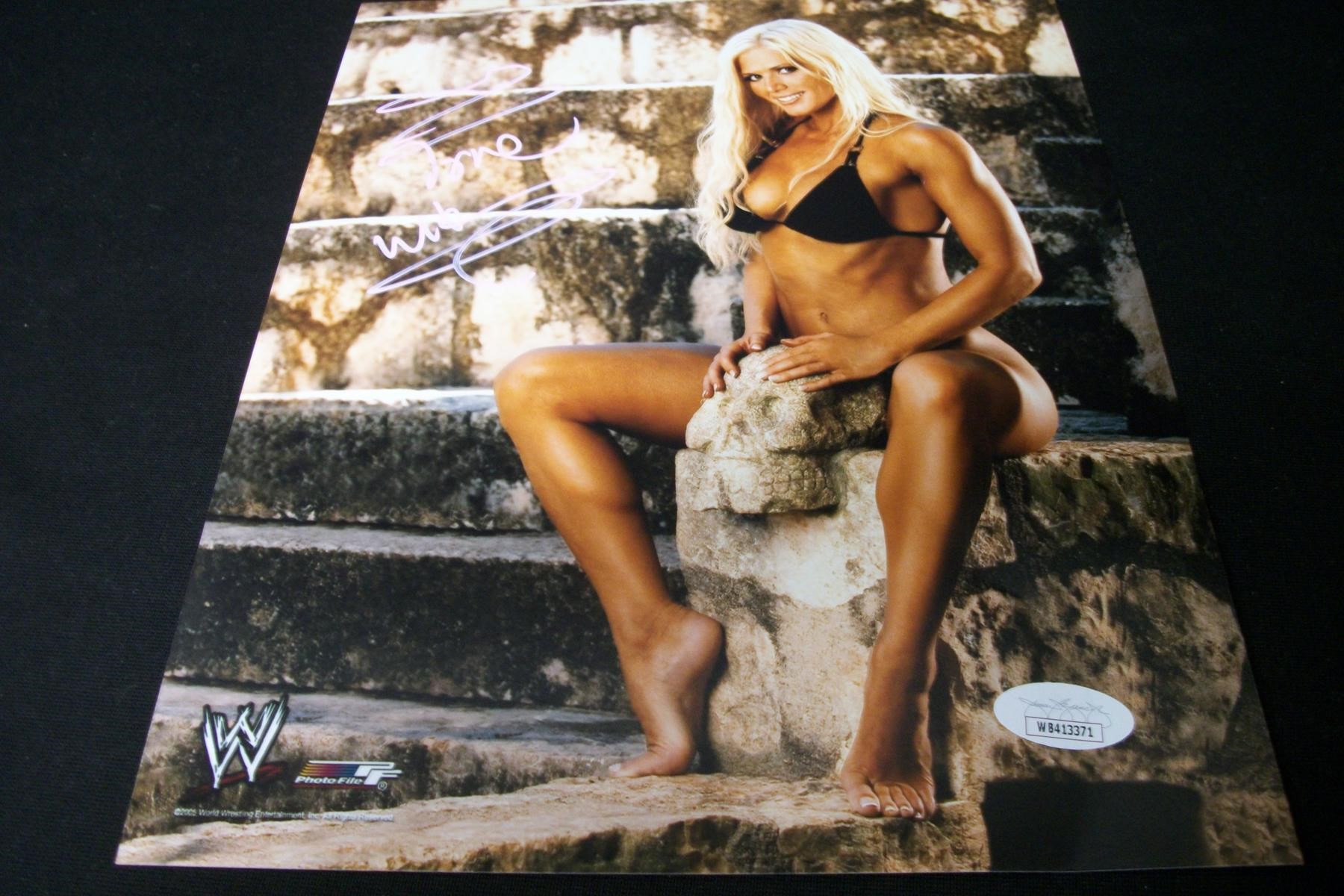 TORRIE WILSON SIGNED 8X10 PHOTO WWE JSA COA