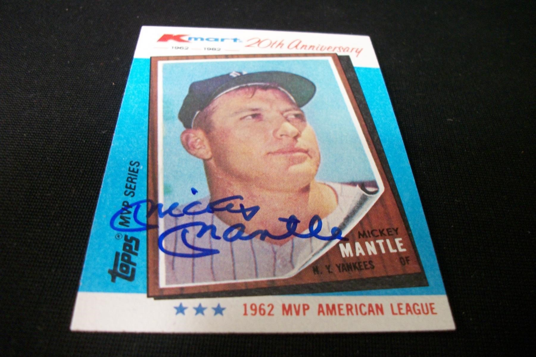 1982 TOPPS KMART MICKEY MANTLE AUTOGRAPH