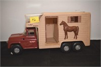 BUDDY L HORSE CARRIER