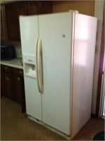 Kenmore side-by-side refrigerator 35.5 x 33 x 70