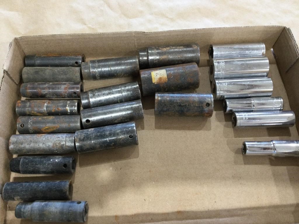 Lot of assorted deep well sockets