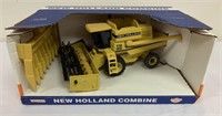 Ertl New Holland Combine TR98