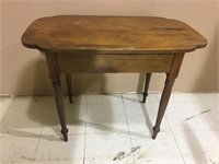 EARLY WOOD TABLE