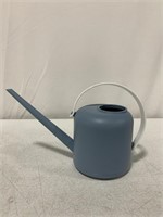 1.7L. PLASTIC WATERING CAN