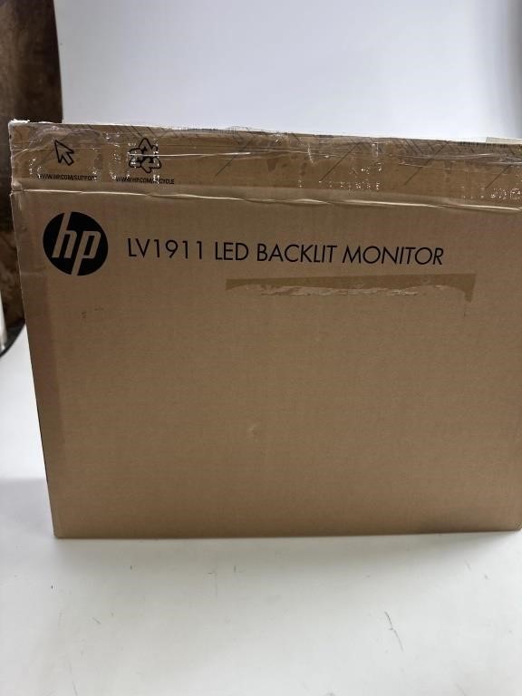 HP 17.5” Monitor appears new in box untested