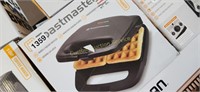 TOASTER WAFFLE MAKER