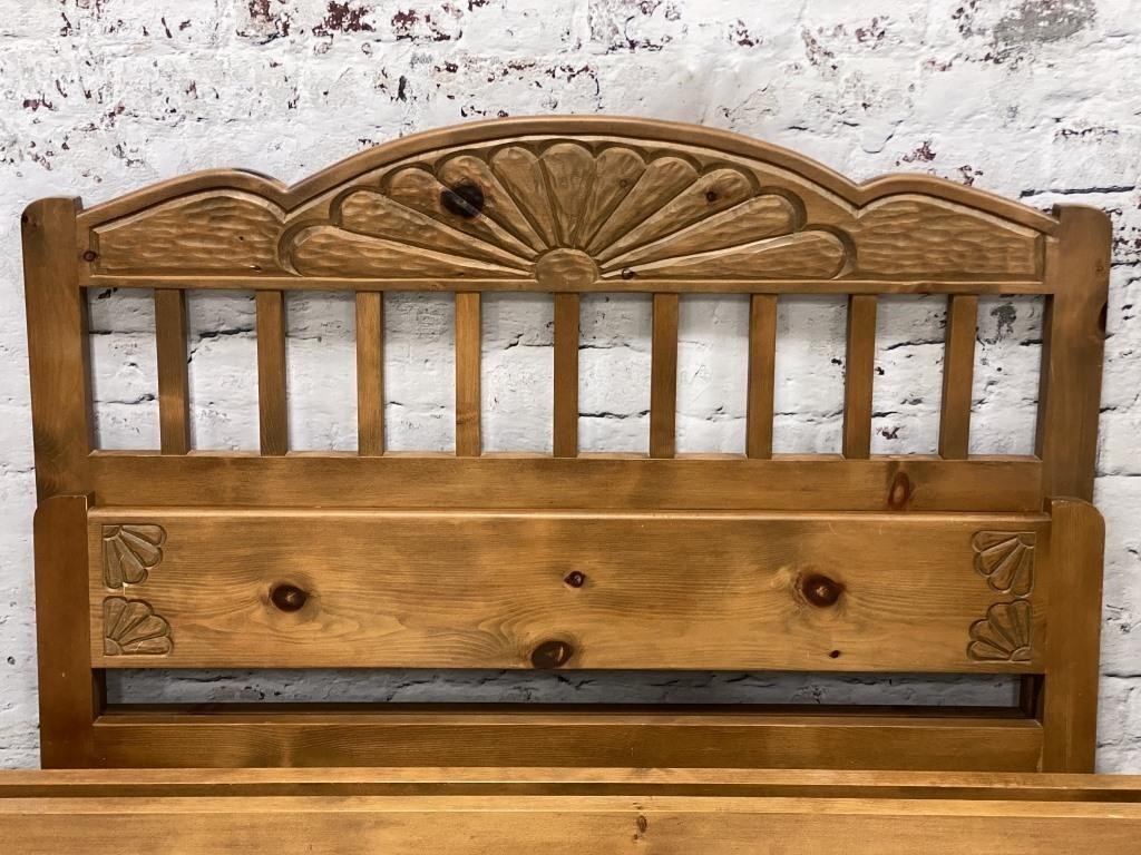 Carved Accent Queen Bed w/ Rails