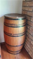 ANTIQUE BARREL WITH FLIP LID