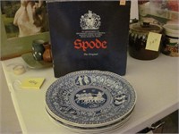 K680 - Spode Plate Set