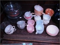 38 Pyrex dishes including Philby bakeware,