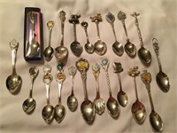 Collection of 21 USA Collector spoons