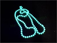 Lucite Green Beaded Necklace Black Light Glow