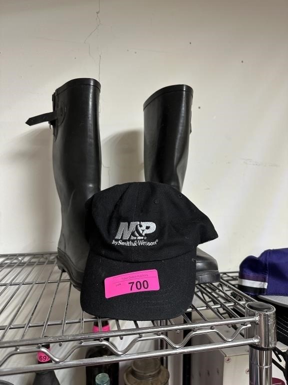 RUBBER RAIN BOOTS M&P HAT / TIE