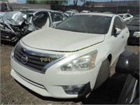 2013 Nissan Altima 1N4AL3AP5DN568882 White