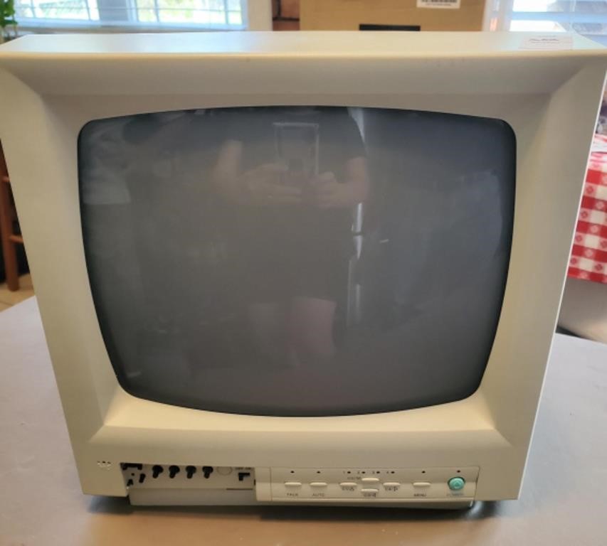 Observation monitor, 13 inch