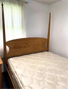 amish oak 4 post bed - queen sz- mattress staining