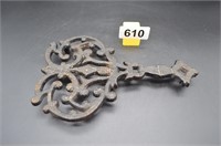 Vintage Wilton cast iron trivet