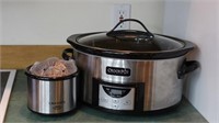 Oval "Crock-Pot" 6Qt Slow Cooker & Little Dipper