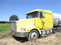 1994 Volvo truck - starts and runs