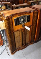 Zenith 10S669 1942 Console Radio / Original