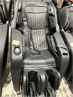 INSIGNIA MASSAGE CHAIR AS IS RETAIL $3,200