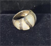 VTG Sterling Silver & Mother of Pearl (MOP) Ring