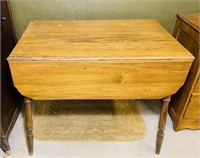 Old Oak Table with Fold Down Sides, 35” x 22”