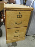 oak 2 drawer file cabinet w/key