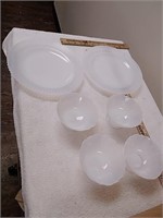 Opalescent milk glass 4 cups 2  plates 
2cups