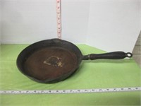 SMART BROCKVILLE CAST FRYING PAN