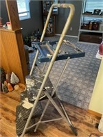 Cosco step ladder