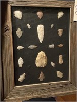 Arrowhead Display w/approx 20 Arrowheads