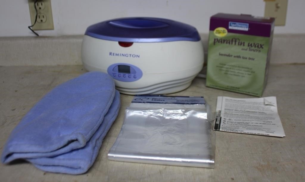 Remmington Paraffin Spa with wax and liners