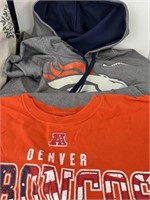 Denver Bronco Sweatshirt (M)/T-Shirt (L)