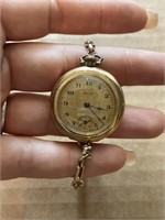 Antique Elgin ladies pocket watch engraved