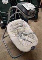 Graco baby swing, untested, liner needs washed.