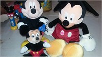 SET OF MICKEY MOUSES