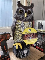 SOLOR OWL SCARECROW