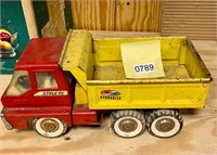 Structo Hydraulic Dump Truck