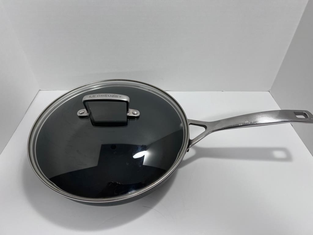 Le Creuset Nonstick Fry Pan with Tempered Glass Li
