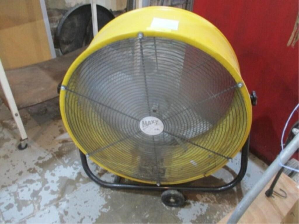 24" Maxx 2sp fan on wheels