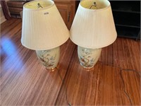 Nice pair pretty lamps