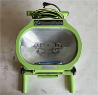 COMMERCIAL ELECTRIC WORK LIGHT