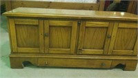 Lane cedar chest, drawer in bottom