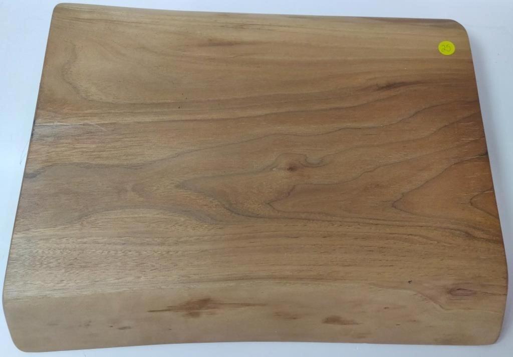 Nice Wooden Cutting Board / Charcuterie Board